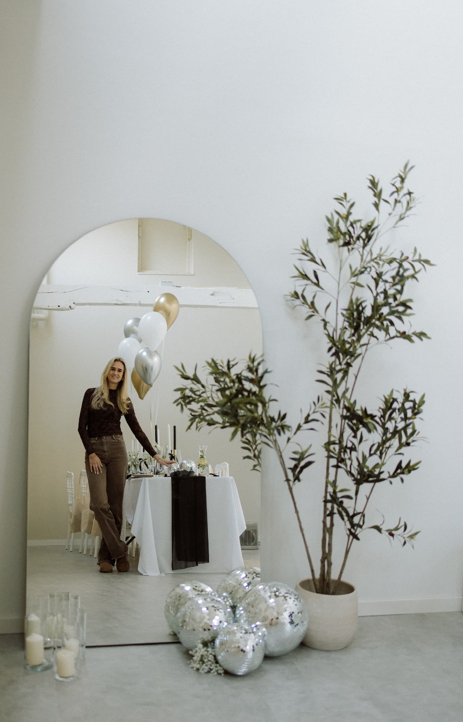 Evenement styling — zwart-goud tafelsetting